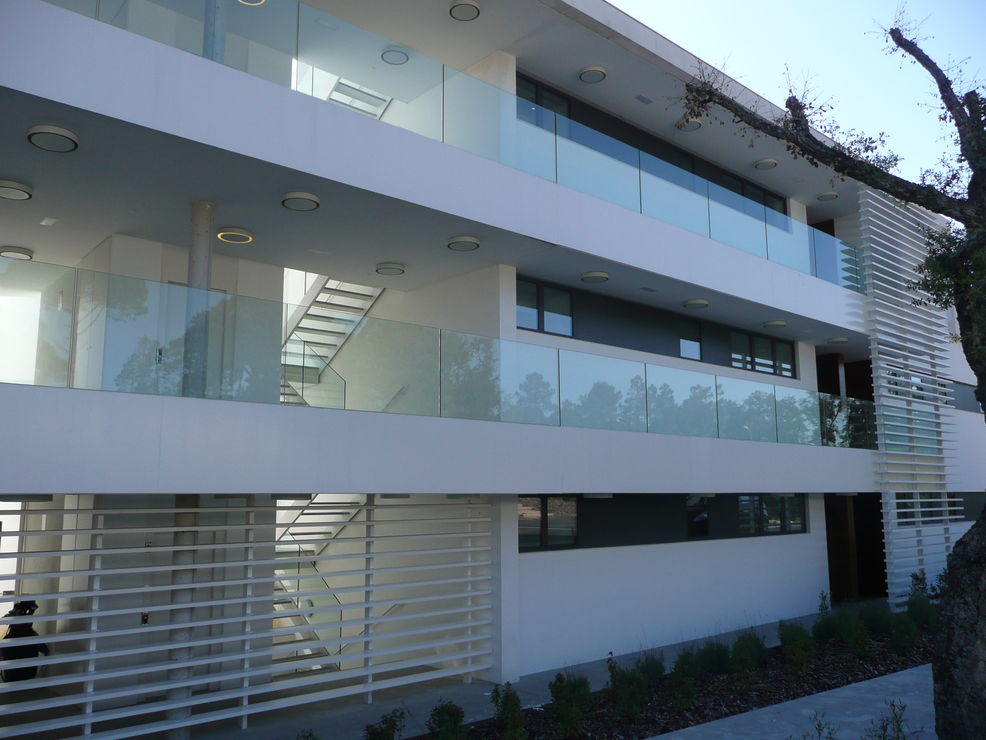 Complexe format per 8 blocs d'apartaments (96 habitatges) a Caldes de Malavella