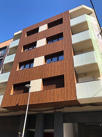 Reforma d'un edifici d'habitatges al centre de Girona
