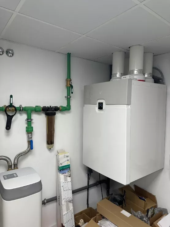Projecte executiu d'instal·lacions integral en un habitatge unifamiliar i direcció d'obra. Programació domòtica de tots els equips dissenyats i prescrits en projecte